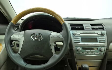 Toyota Camry, 2006 год, 860 000 рублей, 11 фотография