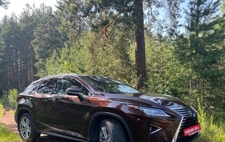 Lexus RX IV рестайлинг, 2017 год, 3 890 000 рублей, 2 фотография