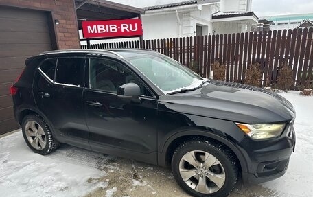 Volvo XC40 I, 2022 год, 3 350 000 рублей, 2 фотография