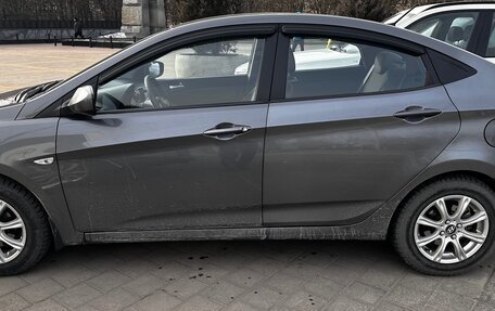 Hyundai Solaris II рестайлинг, 2012 год, 970 000 рублей, 6 фотография