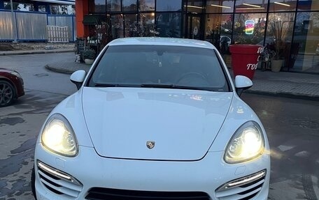 Porsche Cayenne III, 2013 год, 2 300 000 рублей, 2 фотография