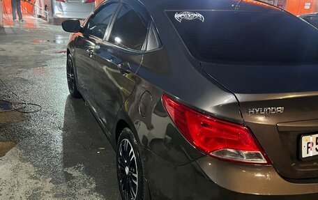 Hyundai Solaris II рестайлинг, 2014 год, 800 000 рублей, 1 фотография