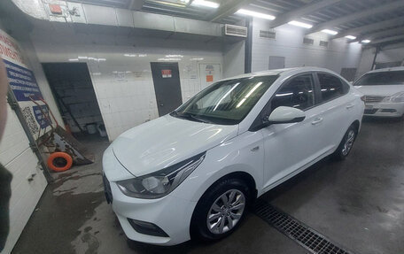 Hyundai Solaris II рестайлинг, 2017 год, 1 600 000 рублей, 2 фотография