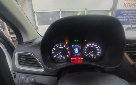 Hyundai Solaris II рестайлинг, 2017 год, 1 600 000 рублей, 12 фотография