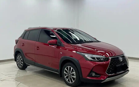 Toyota Yaris XP150 рестайлинг, 2021 год, 1 100 001 рублей, 2 фотография