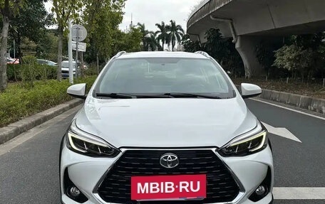 Toyota Yaris XP150 рестайлинг, 2021 год, 1 150 001 рублей, 2 фотография