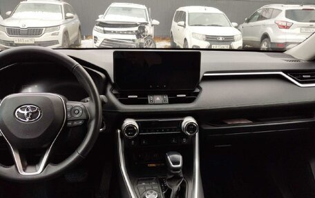 Toyota RAV4, 2024 год, 4 065 000 рублей, 11 фотография