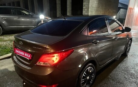 Hyundai Solaris II рестайлинг, 2014 год, 800 000 рублей, 4 фотография