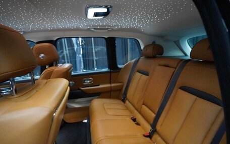 Rolls-Royce Cullinan, 2024 год, 62 990 000 рублей, 11 фотография