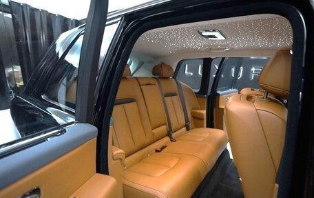 Rolls-Royce Cullinan, 2024 год, 62 990 000 рублей, 17 фотография