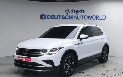 Volkswagen Tiguan II, 2022 год, 2 836 911 рублей, 1 фотография