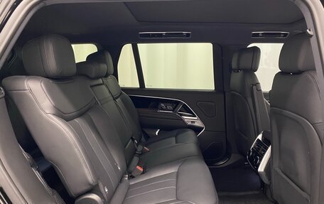 Land Rover Range Rover IV рестайлинг, 2024 год, 15 967 000 рублей, 13 фотография