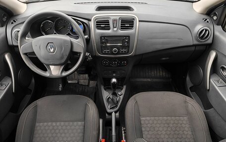 Renault Logan II, 2017 год, 939 000 рублей, 10 фотография