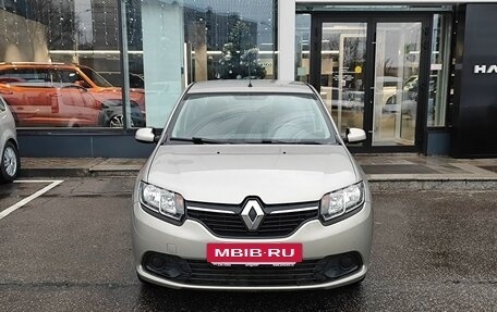 Renault Logan II, 2017 год, 939 000 рублей, 2 фотография