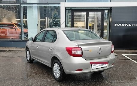 Renault Logan II, 2017 год, 939 000 рублей, 7 фотография