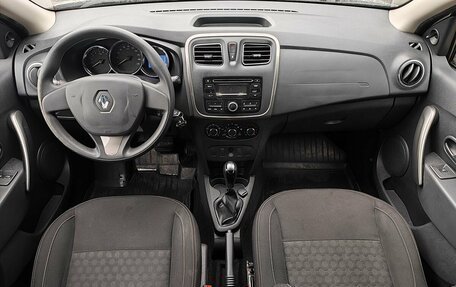 Renault Logan II, 2017 год, 939 000 рублей, 11 фотография