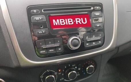 Renault Logan II, 2017 год, 939 000 рублей, 14 фотография