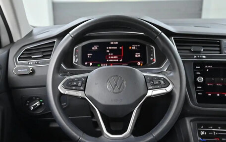 Volkswagen Tiguan II, 2022 год, 2 836 911 рублей, 8 фотография
