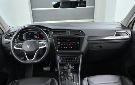 Volkswagen Tiguan II, 2022 год, 2 836 911 рублей, 7 фотография