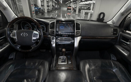 Toyota Land Cruiser 200, 2012 год, 2 950 000 рублей, 8 фотография