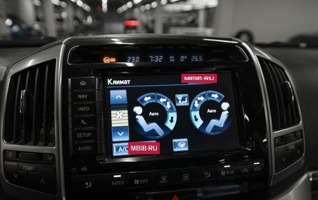 Toyota Land Cruiser 200, 2012 год, 2 950 000 рублей, 18 фотография