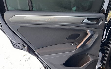 Volkswagen Tiguan II, 2018 год, 3 100 000 рублей, 16 фотография