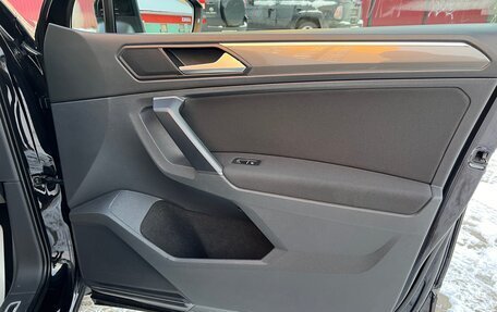 Volkswagen Tiguan II, 2018 год, 3 100 000 рублей, 20 фотография