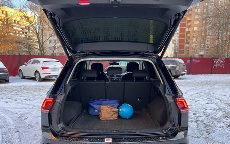 Volkswagen Tiguan II, 2018 год, 3 100 000 рублей, 27 фотография