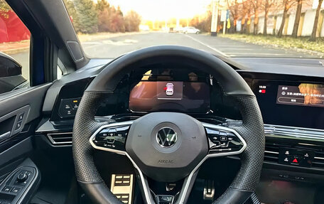 Volkswagen Golf VIII, 2021 год, 2 380 000 рублей, 6 фотография