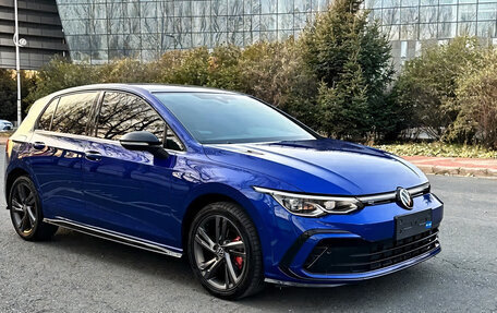 Volkswagen Golf VIII, 2021 год, 2 380 000 рублей, 3 фотография