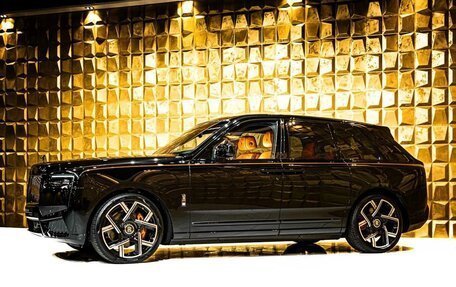 Rolls-Royce Cullinan, 2025 год, 89 990 000 рублей, 6 фотография