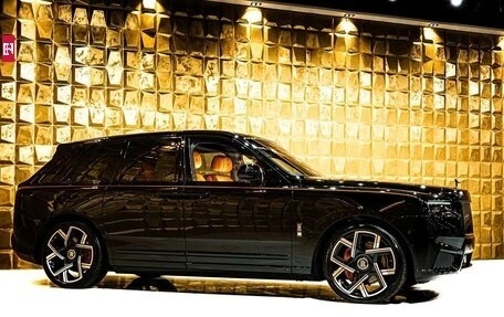 Rolls-Royce Cullinan, 2025 год, 89 990 000 рублей, 5 фотография