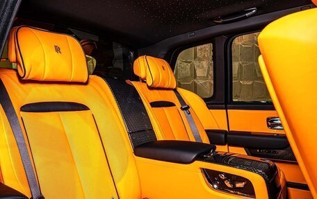 Rolls-Royce Cullinan, 2025 год, 89 990 000 рублей, 16 фотография