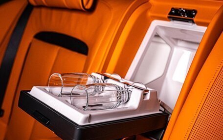 Rolls-Royce Cullinan, 2025 год, 89 990 000 рублей, 19 фотография