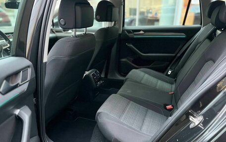 Volkswagen Passat B8 рестайлинг, 2020 год, 2 990 000 рублей, 10 фотография