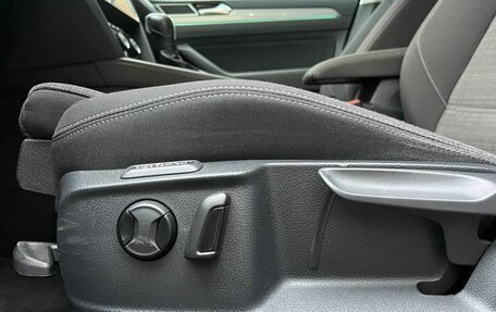 Volkswagen Passat B8 рестайлинг, 2020 год, 2 990 000 рублей, 16 фотография