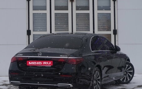 Mercedes-Benz E-Класс, 2025 год, 9 200 000 рублей, 2 фотография