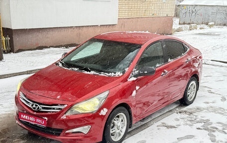 Hyundai Solaris II рестайлинг, 2015 год, 785 000 рублей, 1 фотография