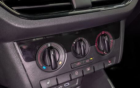 Volkswagen Polo VI (EU Market), 2021 год, 1 795 000 рублей, 25 фотография