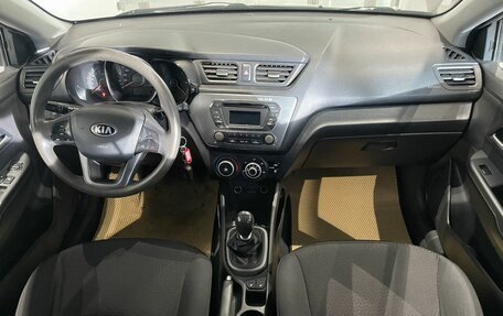 KIA Rio III рестайлинг, 2013 год, 699 000 рублей, 10 фотография