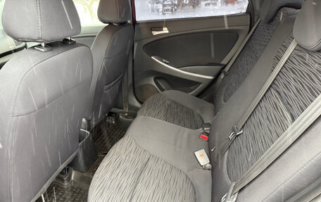 Hyundai Solaris II рестайлинг, 2015 год, 785 000 рублей, 9 фотография