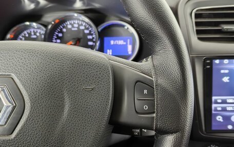 Renault Logan II, 2015 год, 655 000 рублей, 15 фотография