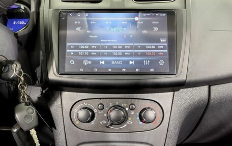 Renault Logan II, 2015 год, 655 000 рублей, 20 фотография