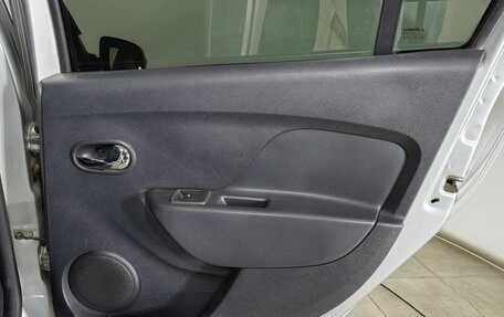 Renault Logan II, 2015 год, 655 000 рублей, 29 фотография