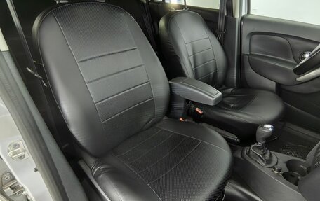 Renault Logan II, 2015 год, 655 000 рублей, 31 фотография