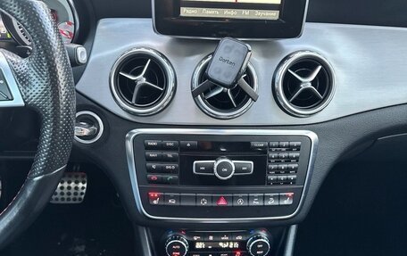 Mercedes-Benz GLA, 2015 год, 1 750 000 рублей, 12 фотография