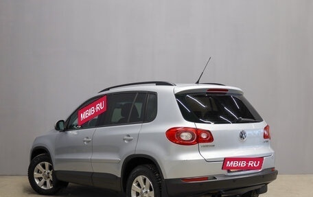 Volkswagen Tiguan I, 2009 год, 949 000 рублей, 5 фотография