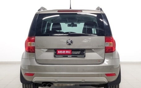 Skoda Yeti I рестайлинг, 2014 год, 1 650 000 рублей, 6 фотография