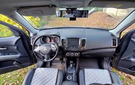 Mitsubishi Outlander III рестайлинг 3, 2008 год, 850 000 рублей, 11 фотография