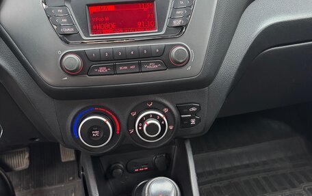 KIA Rio III рестайлинг, 2013 год, 790 000 рублей, 10 фотография